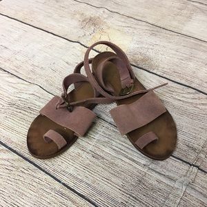 Free People Purple Suede ankle wraps flat sandal Size 7
